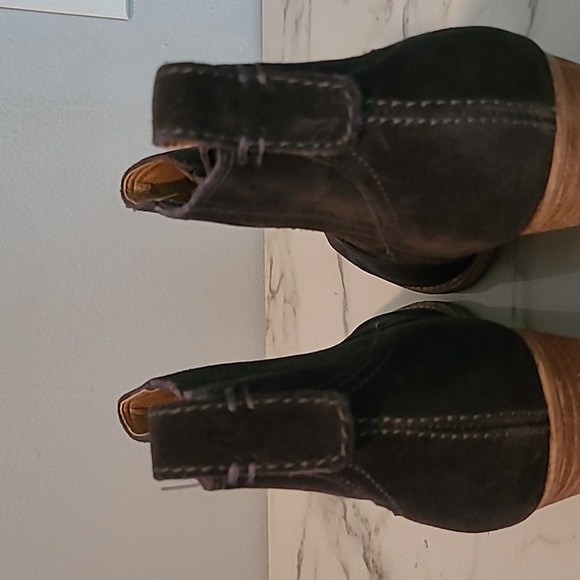 Dolce Vita Jones Dark Gray Suede Leather Chelsea Western Ankle Booties Wmn 9.5 - Picture 9 of 16